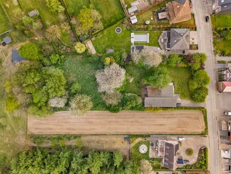 uniek gelegen bouwgrond omgeven door groen