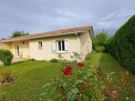 vente maison 5 pièces 123 m² à le fieu (33230)  232 000 €