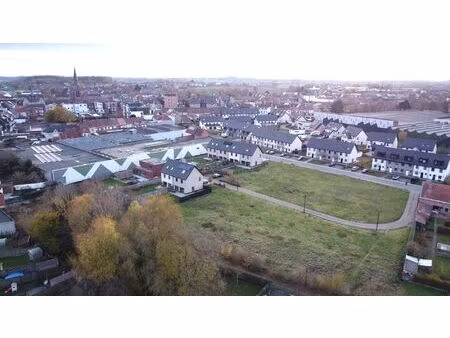 twee loten bouwgrond voor open bebouwing!