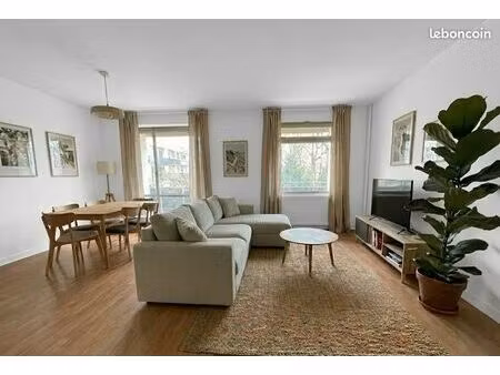 ? superbe t4 de 81m² – refait à neuf  calme & verdure – 3 min gare (direct paris)