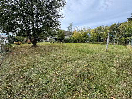 terrain constructible non viabilise 472m²