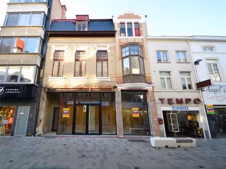 karaktervol vernieuwd handelspand met uitstraling