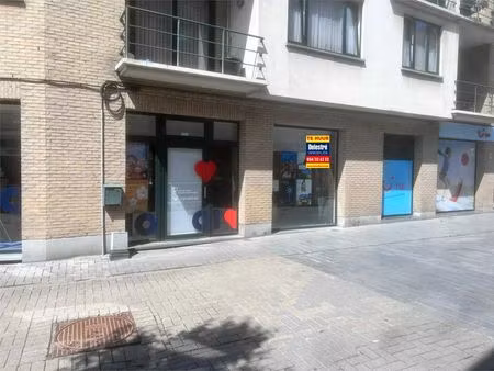 te huur – commercieel gelijkvloers in centrum halle