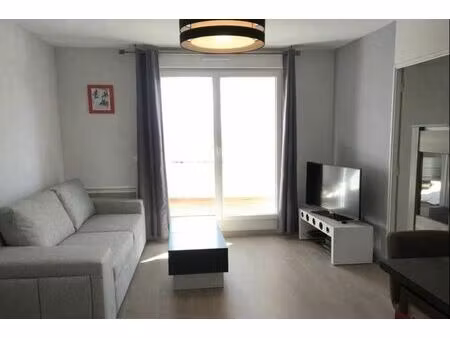 location appartement 2 pièces 43m2 ajaccio 20090 - 825 € - surface privée