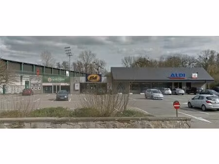 commercieel te koop in virton