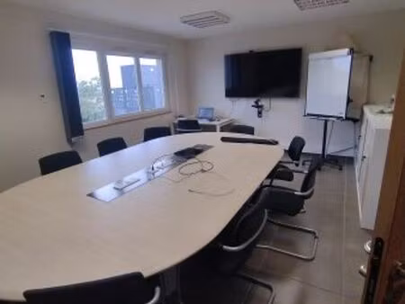 location bureau 155m2 perpignan 66000 - 1937 € - surface privée