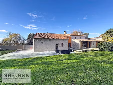 vente maison 9 pièces 261.72 m² à la garnache (85710)  499 900 €