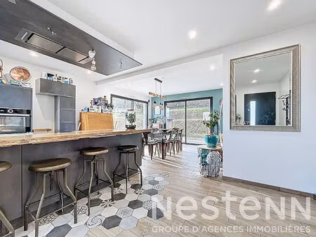 maison 5 pièce(s) 159 m2 - 4 chambres - garage - jardin