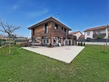 maison individuelle t6 de 138m2 avec garage double de 40m2!