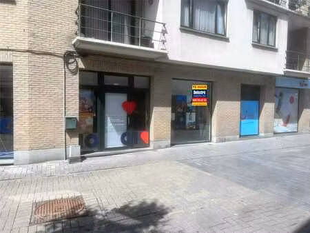 te huur – commercieel gelijkvloers in centrum halle