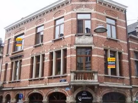 karaktervol handelspand met woonst