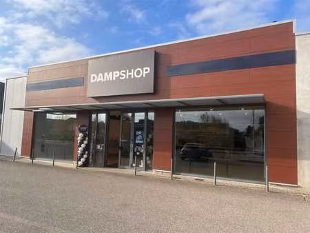 modern handelspand in retailpark