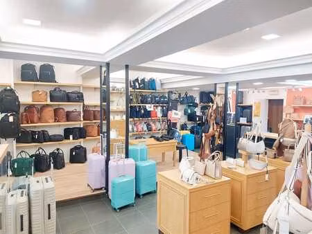 topgelegen handelspand met potentieel in hartje geel