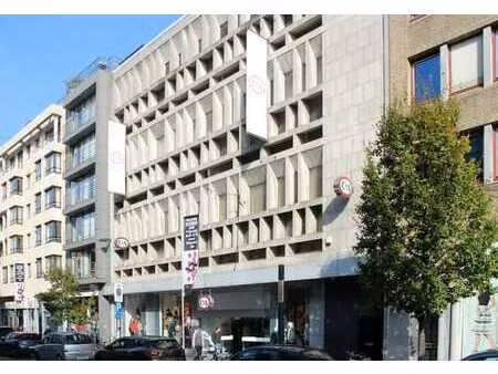 commercieel pand 2.000 m2 centrum