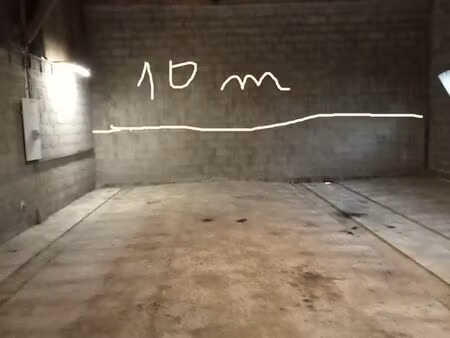 local hangar a louer