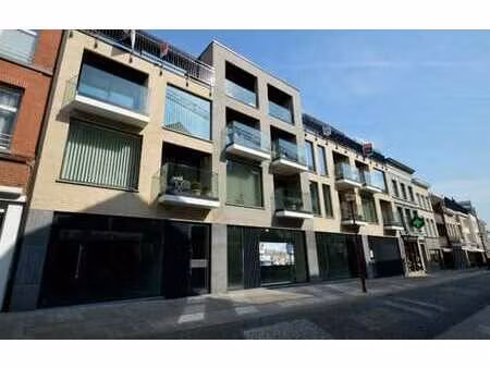 casco nieuwbouw handelsgelijkvloers naast hans anders