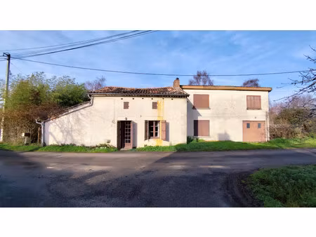 maison à vendre à chassiecq (16350) - charente