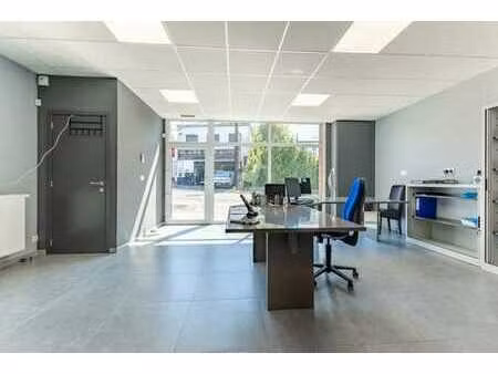 immeuble mixte + entrepot à vendre sur fayt-lez-manage