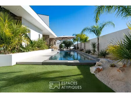 remarquable villa aux lignes épurées avec piscine à villeneuve-de-la-raho