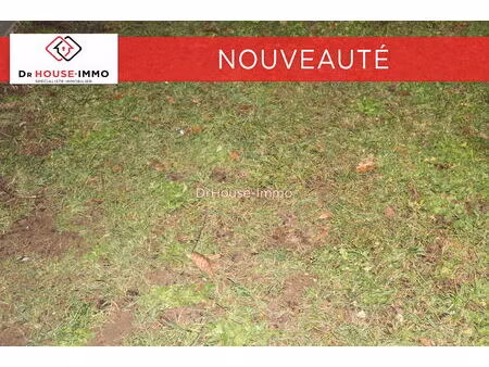 16590 brie a vendre terrain constructible de 820m ²