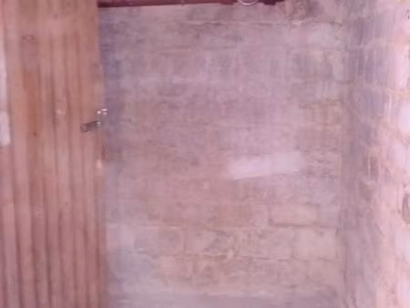 location cave - paris 7ème - 8m2