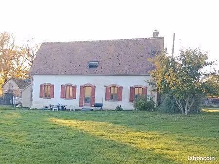 loue ferme rénovée à 20 minutes de moulinss