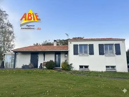 vente maison à saint-martin-de-fraigneau (85200) : à vendre / 98m² saint-martin-de-fraigne