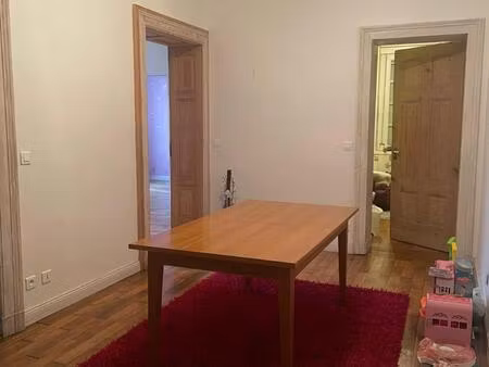 appartement de caractère totalement rénové (prêt à habiter)