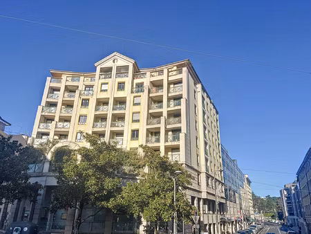 nouveau exclusivité croix rousse au pied de l'hôpital