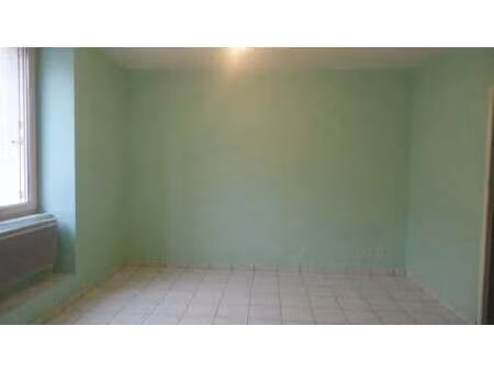 location appartement t1 à longué-jumelles (49160) : à louer t1 / 28m² longué-jumelles