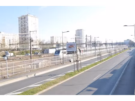 location locaux professionnels 5 pièces 141 m² à orleans (45000)  1 717 €