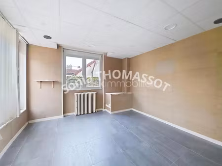 location locaux professionnels 81 m² à dijon (21000)  1 700 €