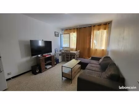 p2 de 33 m2 vendu loué