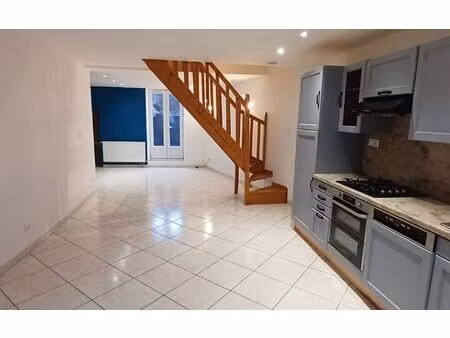 location maison  77 m² t-3 à moineville  710 €