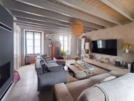vente maison 8 pièces  181.88m²  montrevault