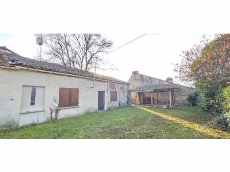 maison de charme à rénover ? beau potentiel et cadre paisible !