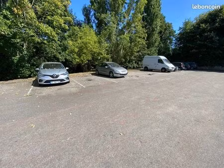 place de stationnement gare villennes sur seine