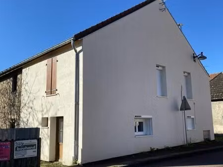 maison de village 4 pièces 85 m²