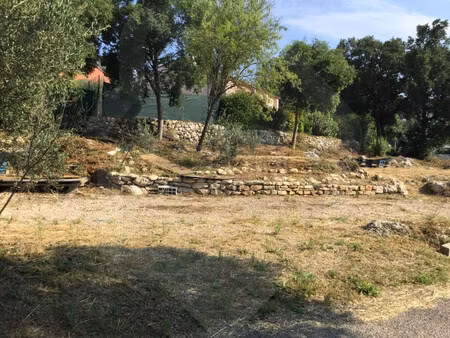 à vendre terrain constructible à montfort s/ argens