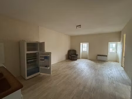 appartement 3 pièces 47 m² à louer sauzé-entre-bois 79190 ? | era immobilier