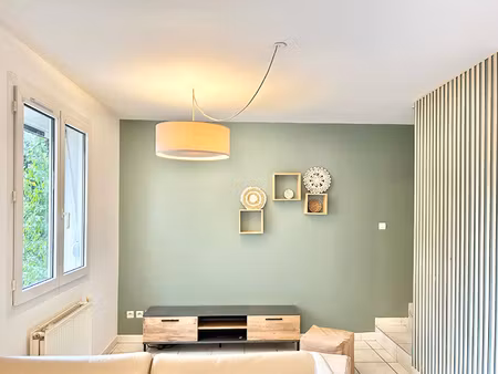 location appartement 2 pièces 50m² soucieu en jarrest 69510