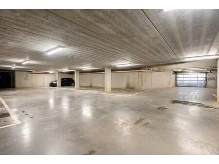 ondergrondse autostaanplaats te koop op centrale locatie te deurne!