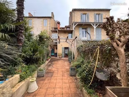 maison de ville 4 pièces 145 m²