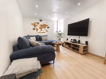vend maison de village de 128m2  4 chambres