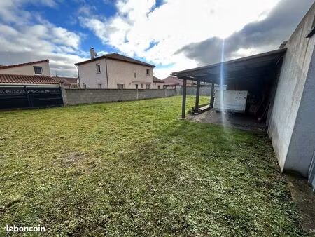 terrain 798 m² gerzat