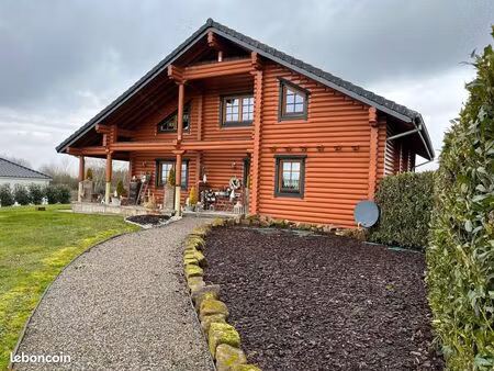 maison 6 pièces 140 m²