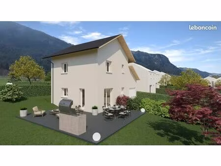 maison 4 pièces 85 m²