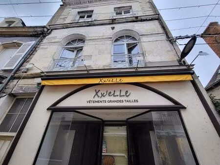 immeuble mixte  commerce et 4 logements