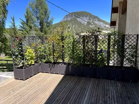 maison de 7 pièces   217 m2 sur 849m2 de terrain