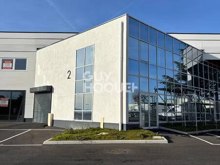 local commercial à vendre à fontenay trésigny